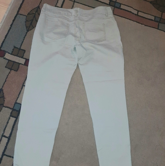 New York & Co Women's Ankle Jeans - Picture 2 of 2